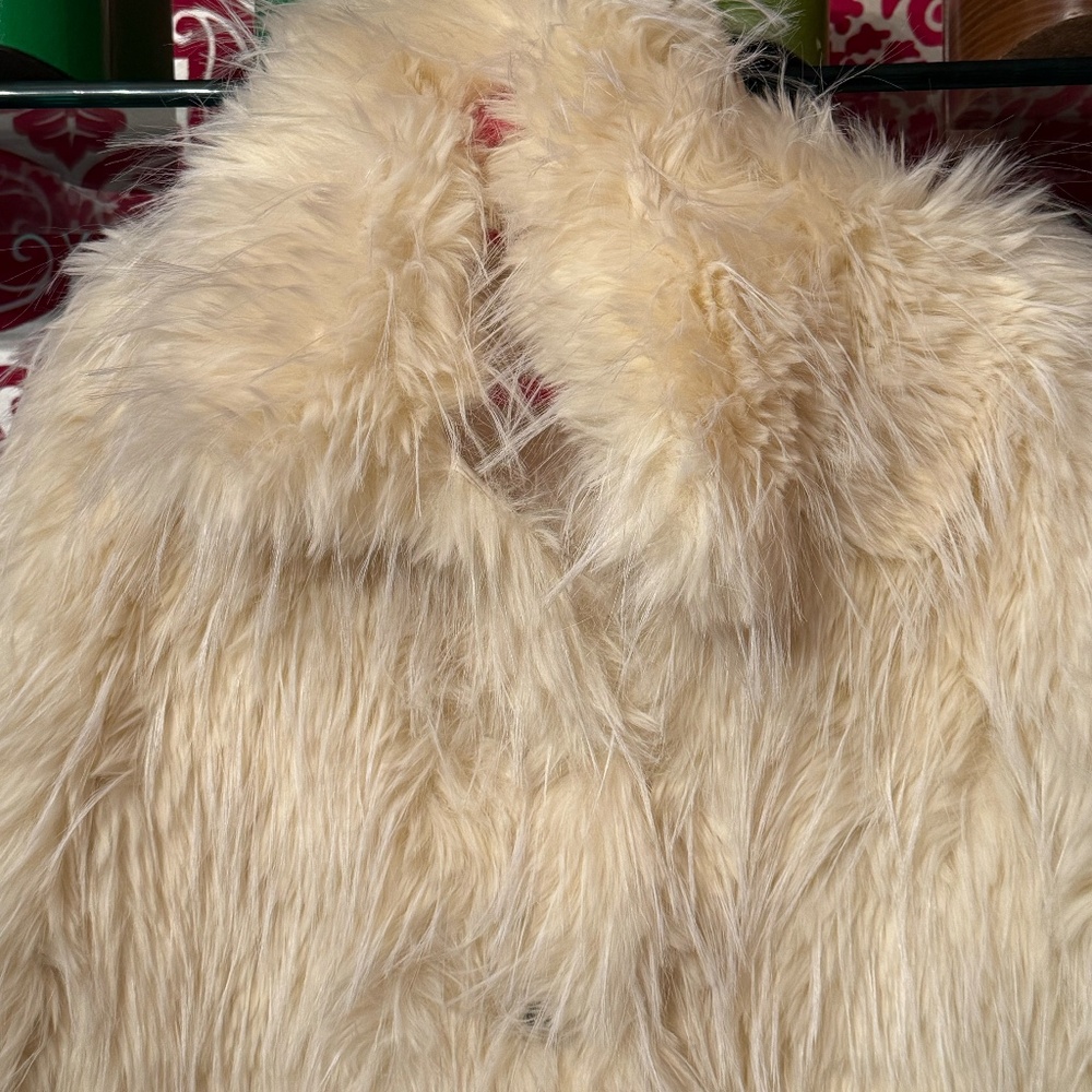 Apparis Pamela Faux Fur Coat size Medium M - Picture 6 of 10
